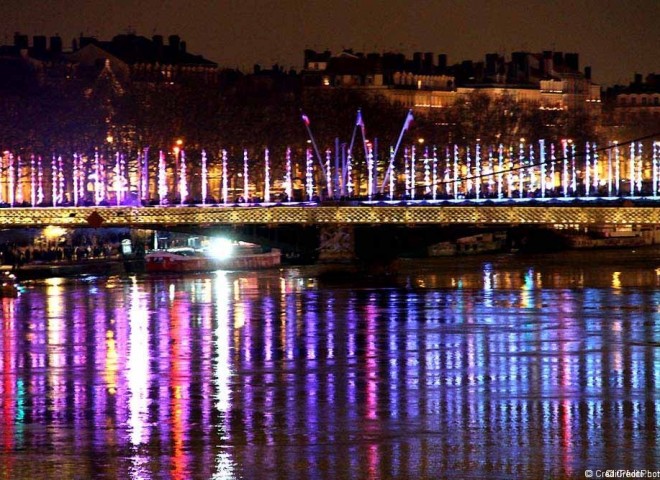 Oriflammes, Pont Lafayette