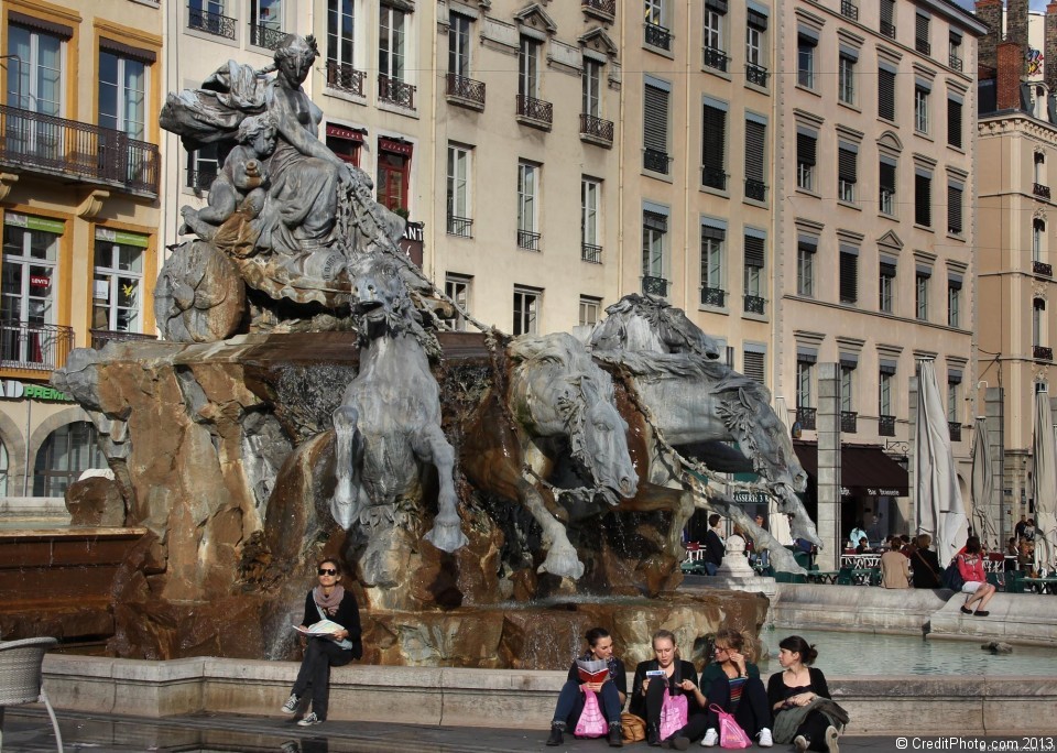 Lyon-1-fontaine-bartholdi