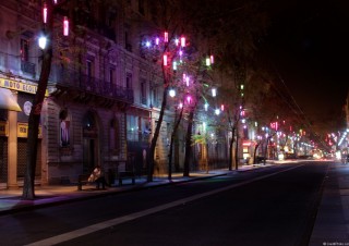Lumière Verticale, rue de la République